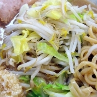 「ラーメン麺半分 ニンニクアブラ 600円」@らーめん松信の写真