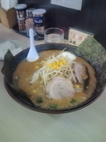 「特みそ（こってり）大盛+半ライス+水餃子」@ら〜めん 両国ときせいの写真