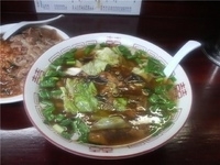 「爆肉麺（バオローメン）+スタバラ丼+餃子×2」@漫々亭の写真