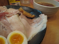 「とろ肉ダブルつけ麺（大盛り）+味付け玉子」@とろ肉つけ麺 魚とんの写真