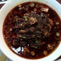 「激辛!陳マーボ乗せラーメン（陳麻婆豆腐麺） 1,365円」@四川菜苑の写真