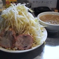 「あつもり大盛（ヤサイマシ・ニンニクマシマシ） 800円」@オリジナル極太麺 らーめん天の写真