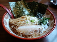 「煎りにんにくラーメン650円（しらすたらこごはんセット950円）」@よしきゅう 道の駅あらいの写真