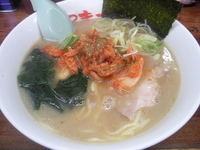 「キムチラーメン 濃口 少なめ」@さつまっこ 田園調布店の写真