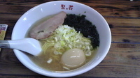 「青海苔入り柚子胡椒塩ラーメン味玉入り（730円）」@梨の花の写真