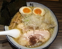 「特製利休醤油らあめん（中盛り）」@麺屋 利休の写真