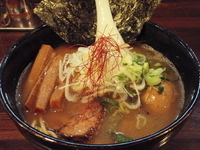 「全部のせらーめん（醤油）+白ご飯 【950円+サービス】」@麺屋 吉佐の写真