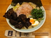 「豚の海岸物語（醤油・並）+きくらげ（麺硬め、味濃いめ、油多め）」@GO!GO!みなみ家の写真