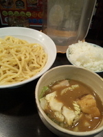 「剛つけ麺 大盛り ライス【750円】」@日の出らーめん 横浜桜木町本店の写真