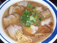 「ちゃあしゅうらぁめん（800円）+ライス（100円）」@らあめん 嶋やの写真