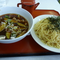 「肉ナスつけ麺+大盛」@玉も亭 岩槻店の写真
