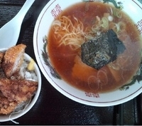 「ラーメンミニヒレカツ丼（700円）」@美野里PA 下り線の写真