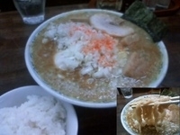 「【限定】燕三条系カレーラーメン（背脂多め・玉ネギ多め）880円+」@二葉 上荻店の写真