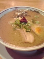 「博多天神とんこつらー麺」@ラーメン虎と龍 京橋南店の写真