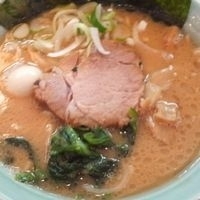 「豚骨醤油（麺固め） ￥680（開店記念で￥340）」@清六家 本店女組の写真