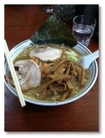 「野菜ラーメン 味噌風味+のり、メンマ、チャーシュー付」@ラーメン優香の写真