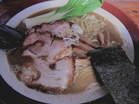 「中濃にぼし麺（中盛）+チャーシュー」@大八車の写真