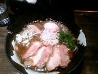 「黒のらーめん 全部のせ」@麺者 すぐれの写真