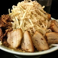 「煮干ラブメン豚増し（小・野菜・脂 ￥900）」@ラブメン 楽々の写真