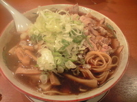 「中華そば（特大）（880円）+支那竹（100円）」@末廣ラーメン本舗 高田馬場分店の写真