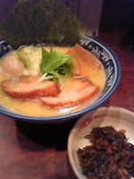 「特製塩そば 950円+辛子高菜50円」@中華そば 旋の写真