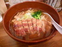 「排骨拉麺」@万世麺店 霞ヶ関ビル店の写真