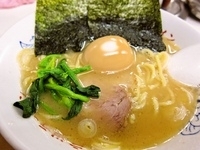 「ラーメン並（650円）+味付玉子（100円）」@江戸川ラーメン 角久の写真