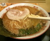 「わっぜ(麺カタメ)890円」@豚骨らーめん・つけ麺 わっぜの写真