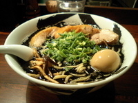 「味玉チャーシュー黒武骨ラーメン」@麺屋武蔵 武骨の写真