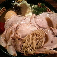 「満天特製釜炊き豚骨ラーメン（￥880）」@釜炊き豚骨ラーメンきら星 満天の写真
