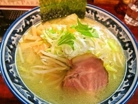 「塩そば（鶏白湯）（650円）+ベーコンキャベツ（100円）」@麺屋 鎌倉山の写真