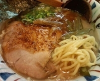 「七志らーめん（750円）」@七志 とんこつ編 上野店の写真