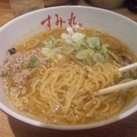 「味噌ラーメン 900円」@すみれ 札幌すすきの店の写真