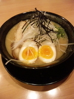 「超こってり+ハイボール」@天下一品 神楽坂店の写真