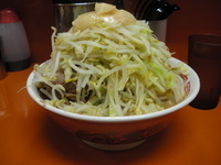 「小豚（ヤサイ、ニンニク、アブラ）」@ラーメン二郎 相模大野店の写真