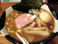 「味玉煮干ラーメン@850」@すごい煮干ラーメン凪 新宿ゴールデン街店 本館の写真