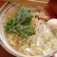 「清湯塩らーめん + 味付け玉子」@麺処 おかじの写真