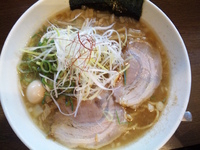 「みそラーメン（ピリ辛）」@彩色ラーメン きんせい 高槻駅前店の写真