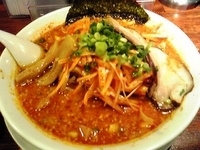 「大辛+サービスライス（900円）」@旭川味噌ラーメン せいべえ 上野本店の写真