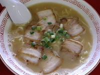 「やきぶたラーメン￥780+替え玉￥120×1」@博多一番の写真