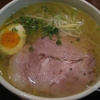 「塩（比内地鶏の日限定）556円」@麺屋こころの写真