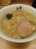 「塩らーめん」@塩専門 ひるがお 東京駅店の写真