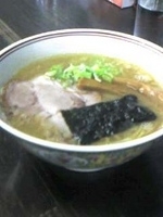 「とんこつ醤油 700円」@らー麺 つるやの写真