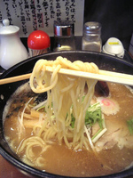 「ひろやらーめん」@海と大地のらあめん ひろや 西川口店の写真