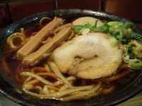 「東成ブラック（+大盛り&味玉）」@らーめん専門 がんこ親父の写真