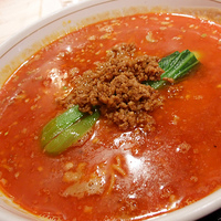 「麻辣坦坦麺 1100円」@中国菜館 志苑 本店の写真