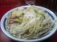 「小ラーメン（ニンニクヤサイカラメ）」@ラーメン二郎 目黒店の写真