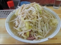 「大ぶた 900円 （やさい、にんにく、からめ）」@ラーメン二郎 品川店の写真
