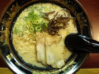 「とんこつラーメン」@一竜 阪急高槻本通店の写真