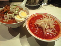 「半蒙古丼+半北極らーめん（850円）」@蒙古タンメン 中本 吉祥寺店の写真